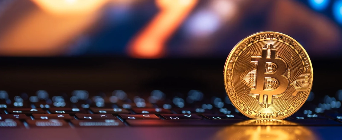 استراتژی ترید روزانه فارکس و ارز دیجیتال با تمرکز بر مدیریت ریسک و نوسانات بازار